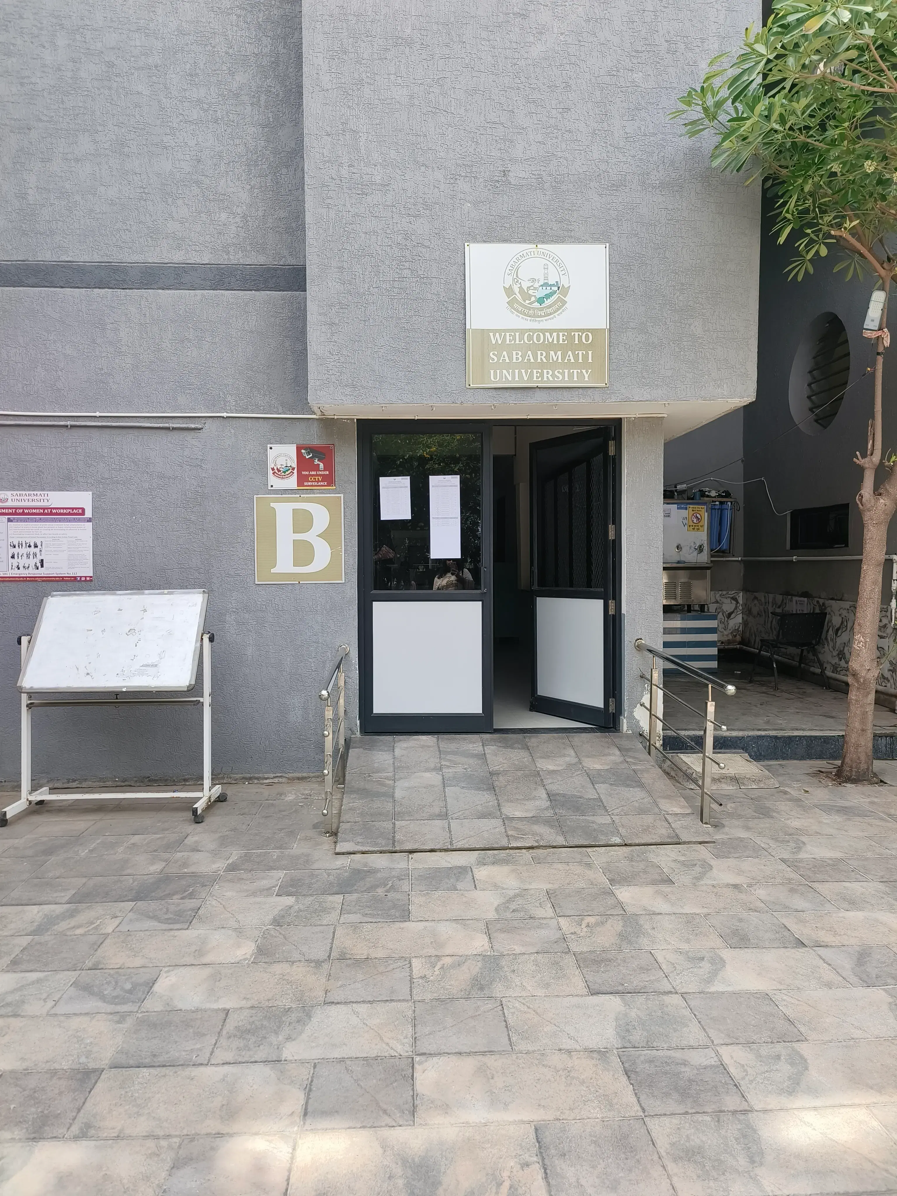 Sabarmati University Ahmedabad Academic Building photo 6